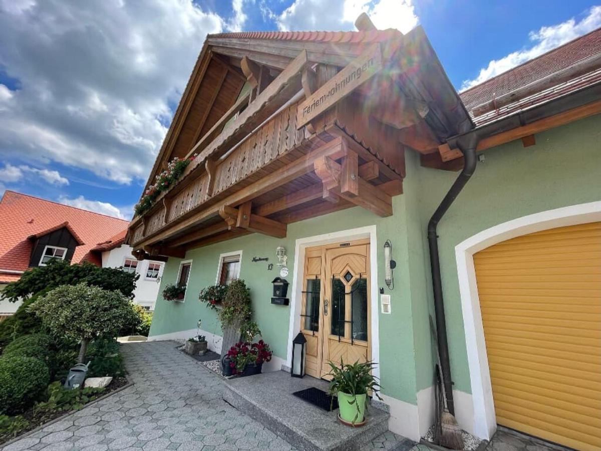 Ferienwohnungen Am Kirchberg Neualbenreuth Ngoại thất bức ảnh