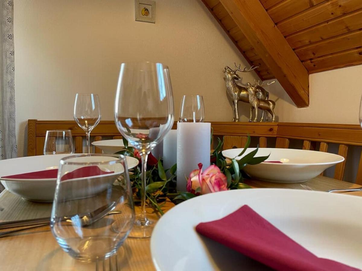 Ferienwohnungen Am Kirchberg Neualbenreuth Ngoại thất bức ảnh