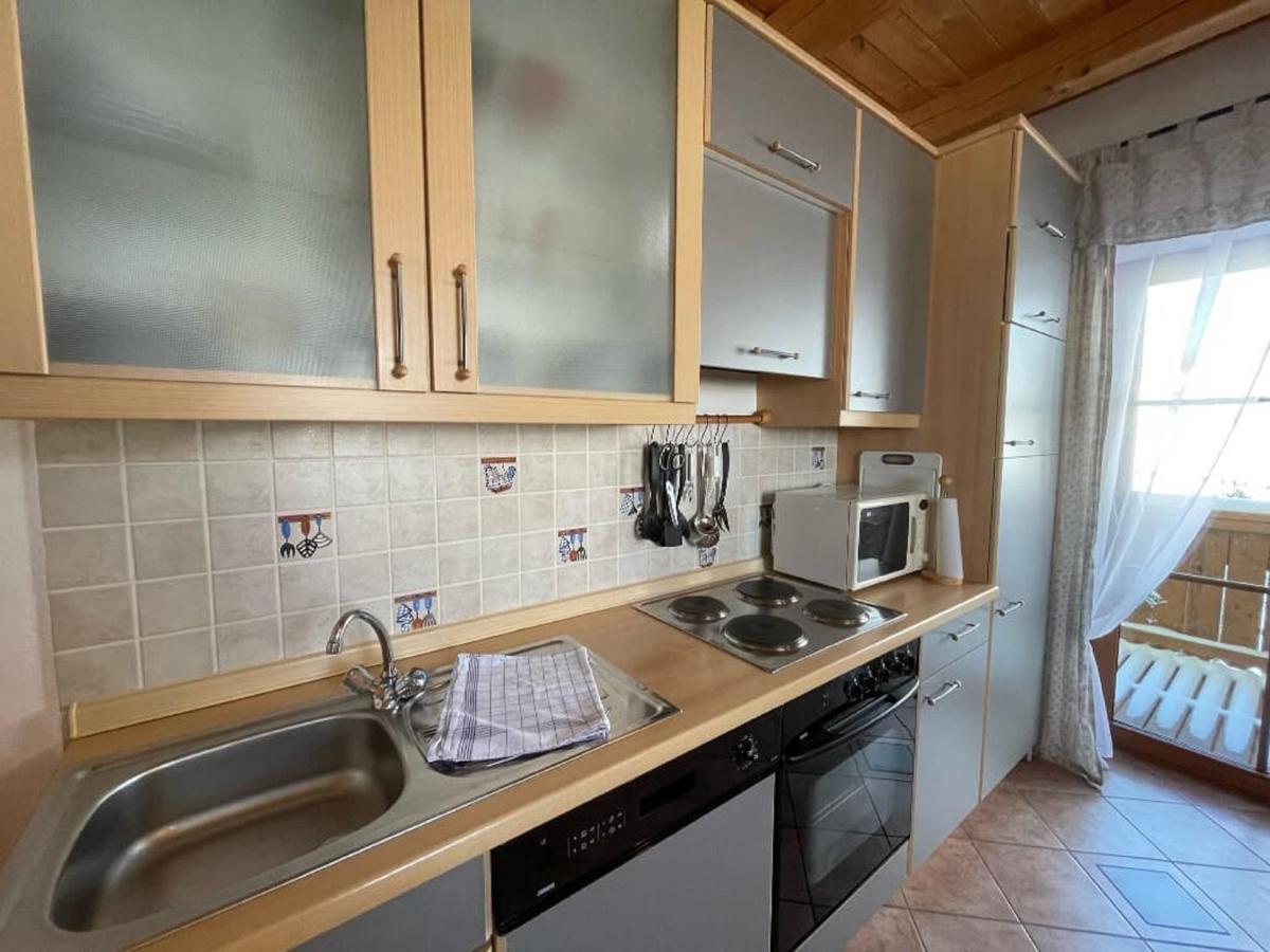 Ferienwohnungen Am Kirchberg Neualbenreuth Ngoại thất bức ảnh